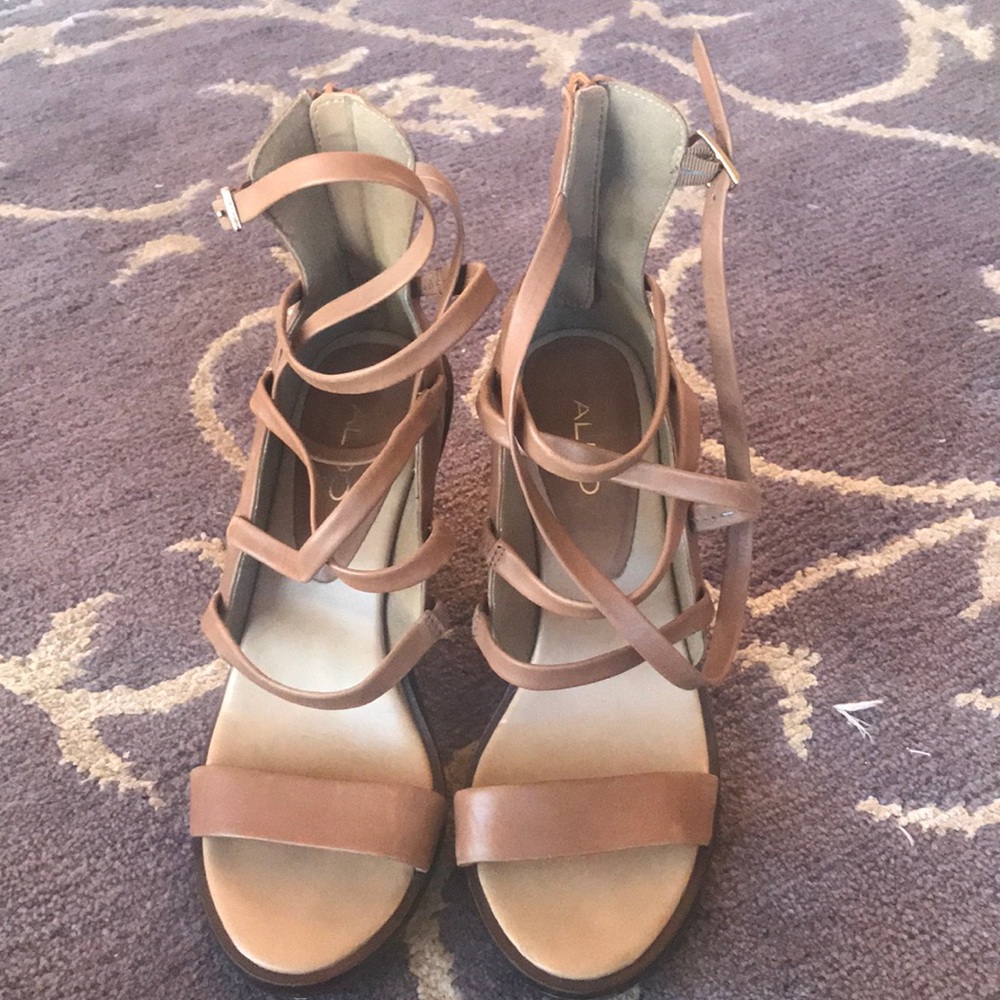 Aldo Brown Leather Wedges Size 8!
